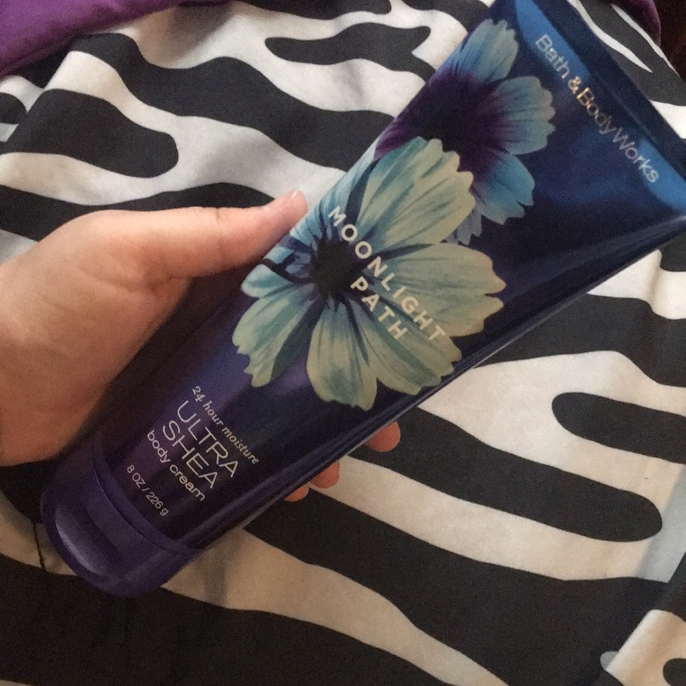 Moonlight Path Ultra Shea body cream 8oz